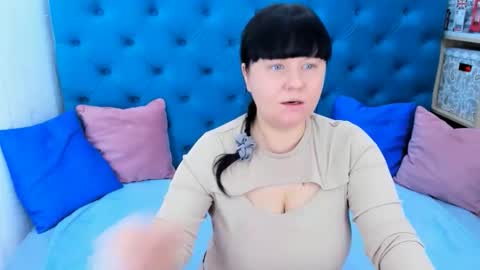 pretty_malika online show from November 16, 5:31 am