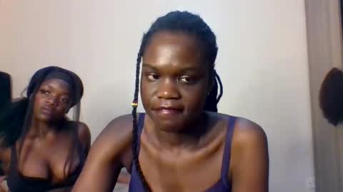 naya online show from October 22, 8:32 pm