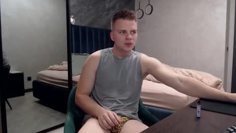 Justin online show from October 24, 4:02 am