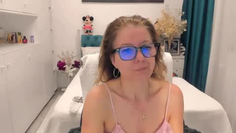 wilma online show from April 14, 7:00 am