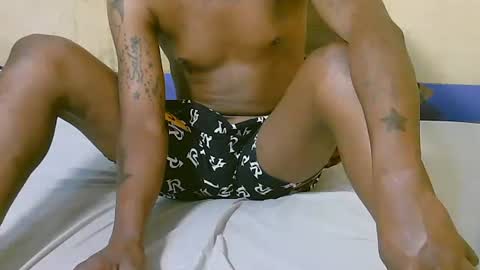 Snapshot of prettyboyz10 chatting on September 30, 7:08 am prettyboyz10 online show from September 30, 7:08 am