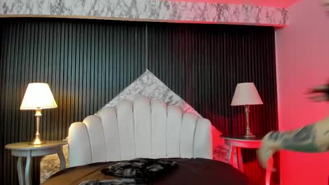 Snapshot of prettybullet chatting on February 24, 12:05 pm     GTM-5         online show from February 24, 12:05 pm