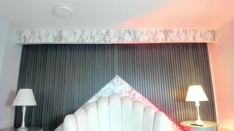 Snapshot of prettybullet chatting on September 29, 12:15 pm     GTM-5         online show from September 29, 12:15 pm