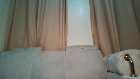 prettydulce online show from September 16, 3:26 pm