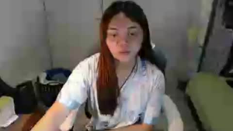 prettygurl25 online show from August 3, 12:11 pm
