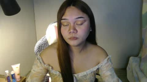 prettygurl25 online show from July 7, 3:49 pm