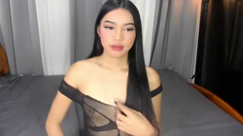 prettyhothugecock online show from July 21, 2:13 am