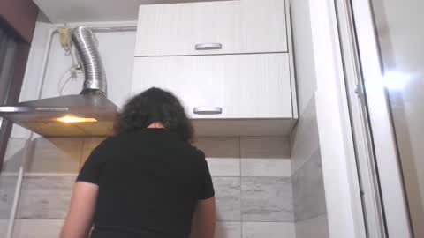 prettyjulliette online show from November 25, 9:46 pm