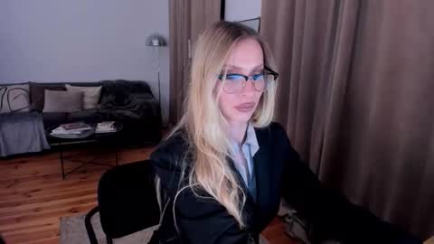 Eva online show from November 1, 1:17 am