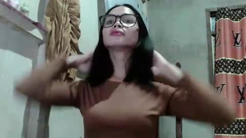 prettykhelcy online show from March 14, 11:58 am