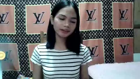 prettykhelcy online show from March 7, 11:10 am