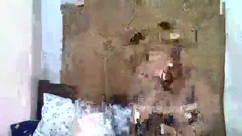 prettymel_ online show from March 4, 4:41 pm