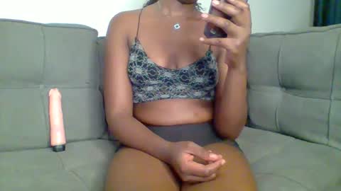 pretty queen online show from October 30, 9:59 pm