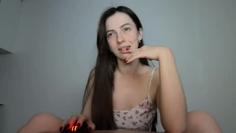 prettyyy_angel online show from March 20, 7:08 pm