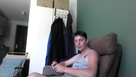 prieslucas068 online show from May 26, 7:25 am