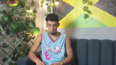 Snapshot of prince_arthur77 chatting on October 23, 1:56 pm prince_arthur77 online show from October 23, 1:56 pm