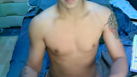 Snapshot of princenavheen chatting on February 19, 3:06 am Prince online show from February 19, 3:06 am