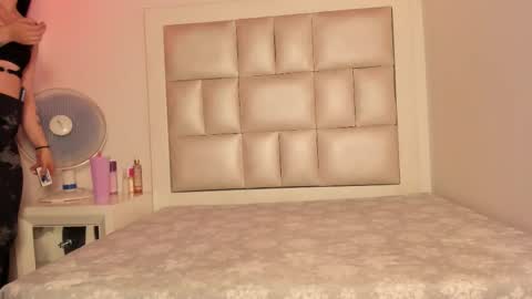 princess_tokyo_ online show from December 1, 4:21 am