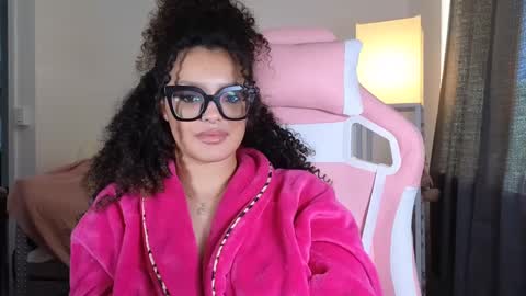 Amber online show from January 18, 11:00 pm