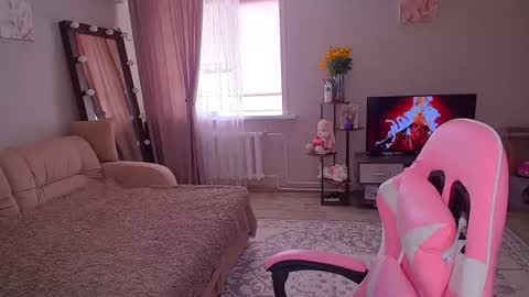 princessamira1 online show from July 16, 5:55 am