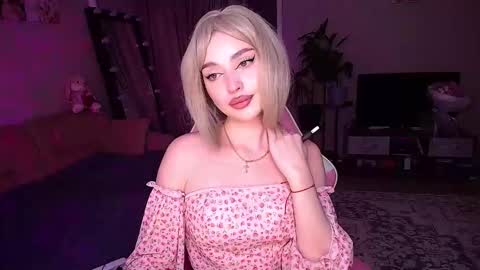 princessamira1 online show from February 19, 4:06 pm