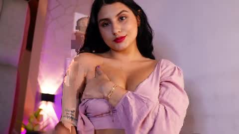 Lu online show from April 8, 8:12 pm