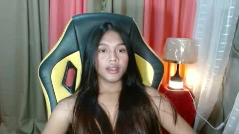 princessrynn online show from October 9, 7:14 am