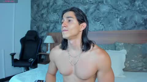 privilegewc online show from June 19, 1:11 am