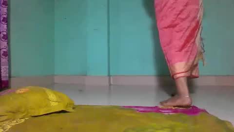 Snapshot of priyonti34 chatting on February 13, 1:40 am Priyonti ganguli online show from February 13, 1:40 am