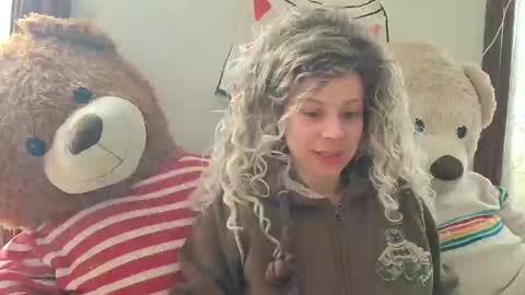 professorhushh online show from November 14, 4:42 pm