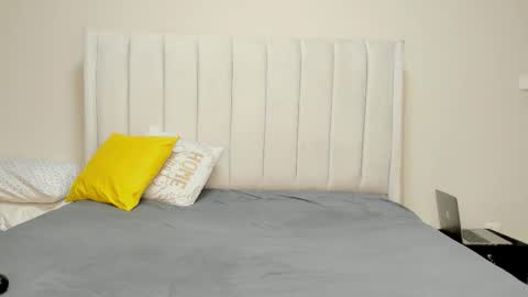 proudafricaka online show from November 3, 4:35 am