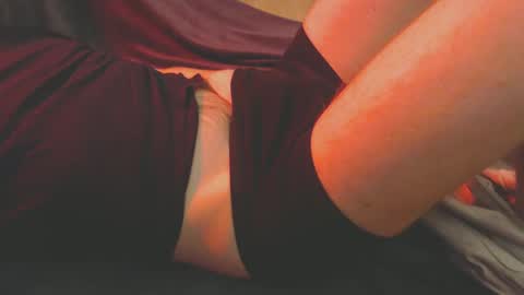 Snapshot of public_train chatting on March 11, 9:24 am public_train online show from March 11, 9:24 am