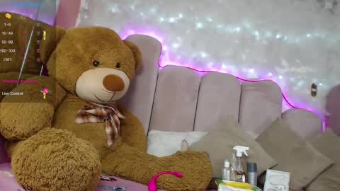 Snapshot of puca_eboony chatting on January 29, 12:35 pm pucca online show from January 29, 12:35 pm