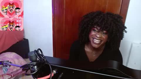 Snapshot of puca_eboony chatting on September 24, 8:59 pm pucca online show from September 24, 8:59 pm