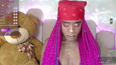 Snapshot of puca_eboony chatting on February 8, 4:57 pm pucca online show from February 8, 4:57 pm