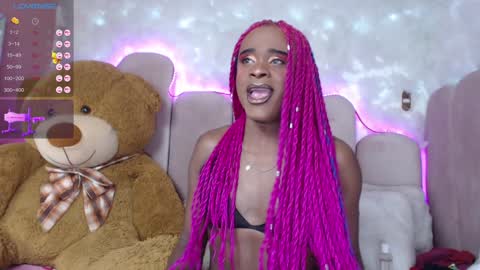 Snapshot of puca_eboony chatting on January 23, 5:10 pm pucca online show from January 23, 5:10 pm