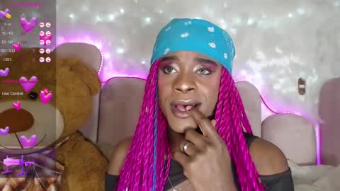 Snapshot of puca_eboony chatting on February 5, 6:15 pm pucca online show from February 5, 6:15 pm