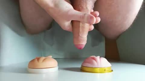 Snapshot of pude90 chatting on September 24, 6:42 am PuDe90 online show from September 24, 6:42 am