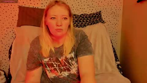 puffybun online show from February 15, 10:08 pm