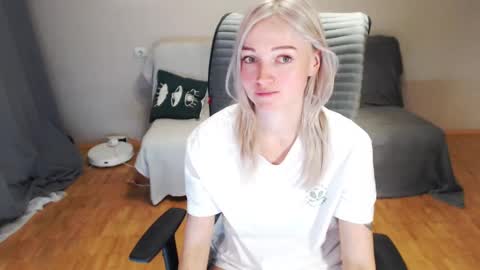 Polly online show from February 2, 5:15 am