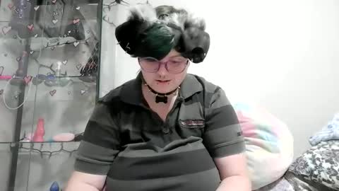 PupGhostt online show from February 27, 1:37 pm