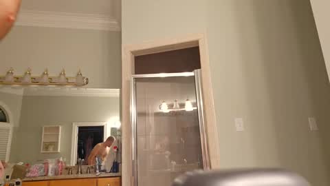 purplebanner6 online show from October 16, 10:04 am