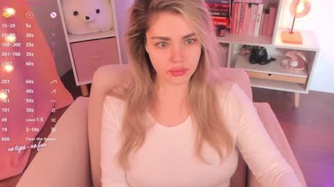 Snapshot of pussy_kattt chatting on January 25, 11:02 am kat follow  online show from January 25, 11:02 am