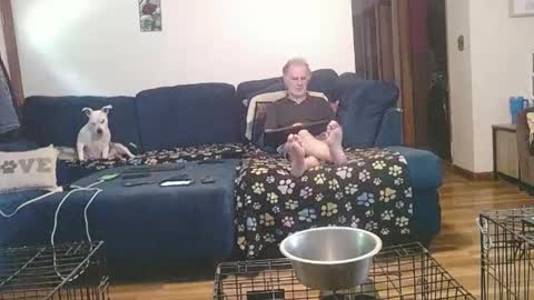 Mark online show from October 1, 6:07 pm