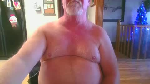 Snapshot of pussylover1365 chatting on January 15, 9:41 pm pussylover1365 online show from January 15, 9:41 pm