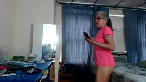 putiputi4u online show from June 19, 2:01 pm