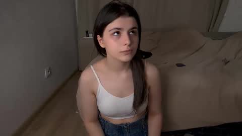 Ava online show from September 14, 11:50 pm