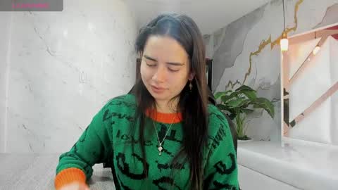 Qetsyah online show from April 8, 1:25 pm