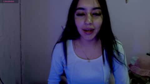 Snapshot of quee_tiana chatting on September 10, 4:24 am your princess online show from September 10, 4:24 am