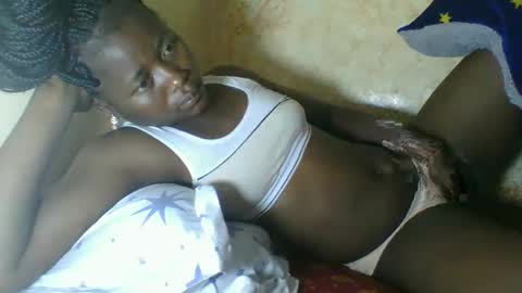 queen315810 online show from March 12, 7:12 am